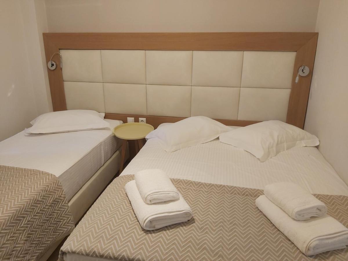 Villa Roussa City Center Fira  Eksteriør bilde