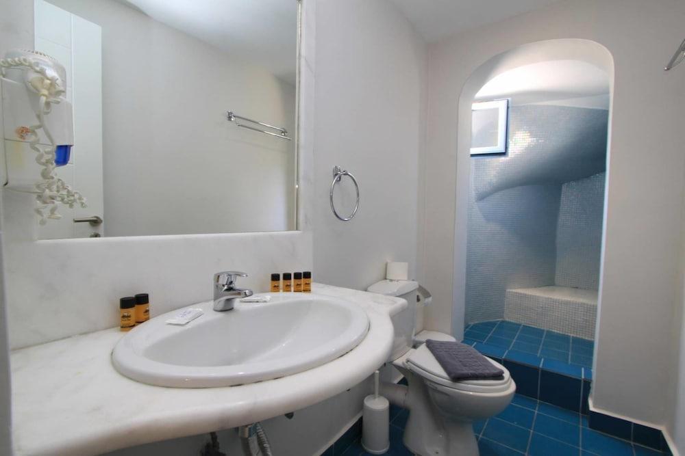 Villa Roussa City Center Fira  Eksteriør bilde