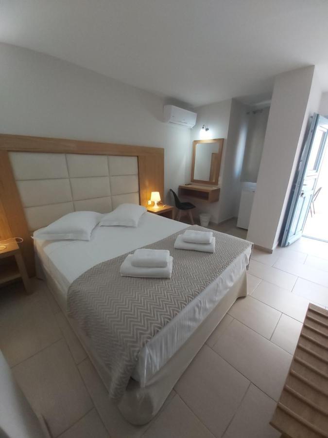 Villa Roussa City Center Fira  Eksteriør bilde