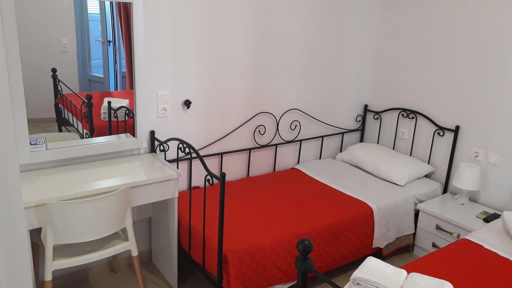 Villa Roussa City Center Fira  Eksteriør bilde